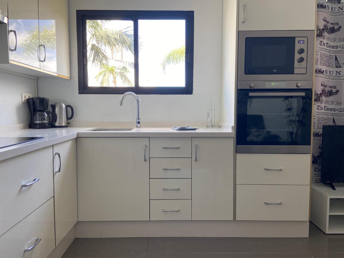 1 Bed Los Cristianos Near The Bus Station Arona  Exterior foto